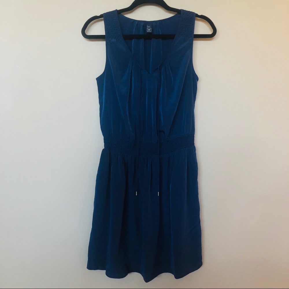 GAP Navy Blue Smocked Waist Lightweight Dress EUC